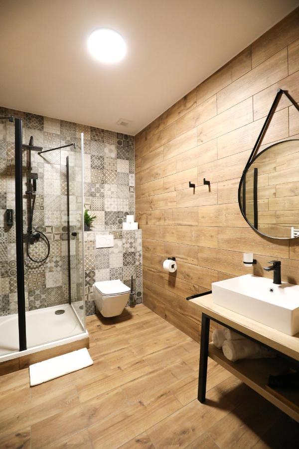 Dubno Eat & Sleep Hotel Nova Dubnica Luaran gambar