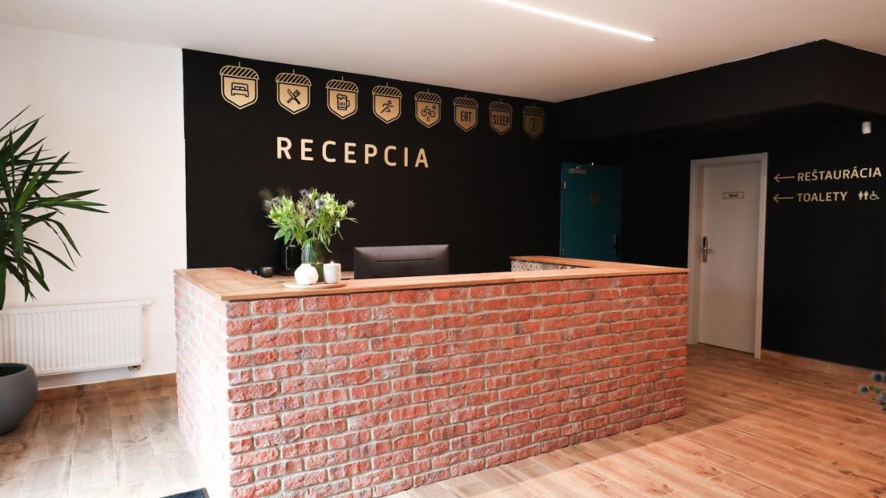 Dubno Eat & Sleep Hotel Nova Dubnica Luaran gambar